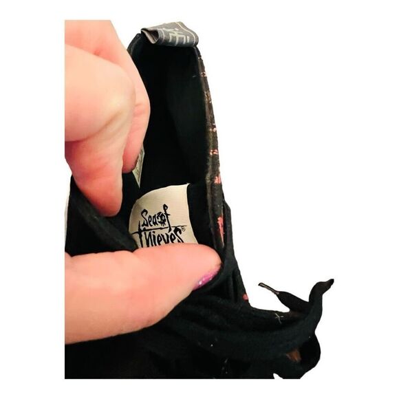 akedo x sea of thieves shoes the reaper mens black & red RARE size 13 sneakers - Picture 5 of 16